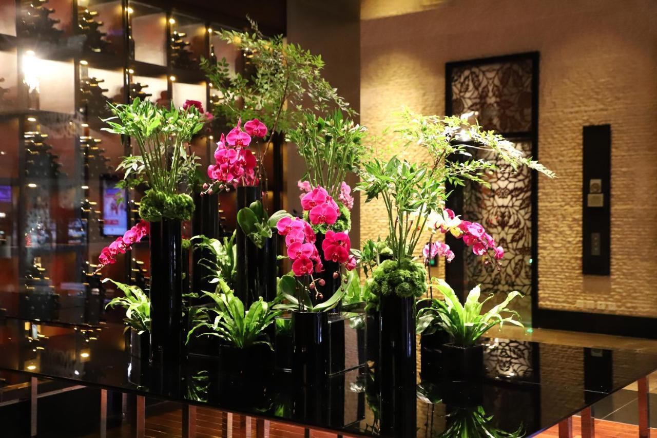 Renaissance Beijing Capital Hotel Bagian luar foto
