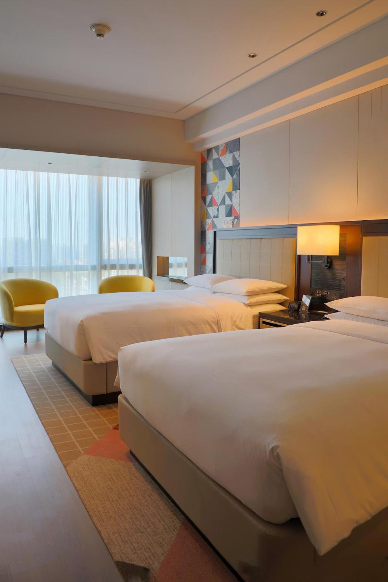Renaissance Beijing Capital Hotel Bagian luar foto
