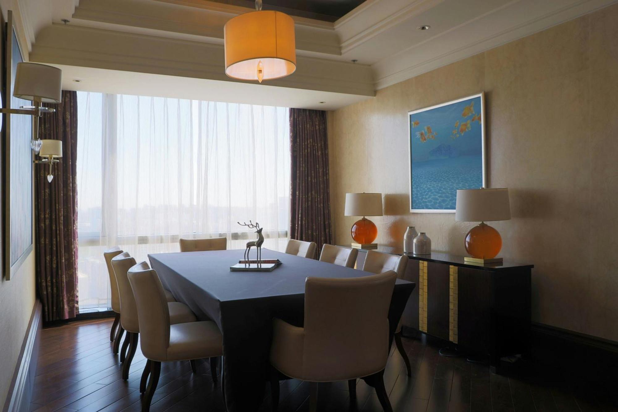 Renaissance Beijing Capital Hotel Bagian luar foto
