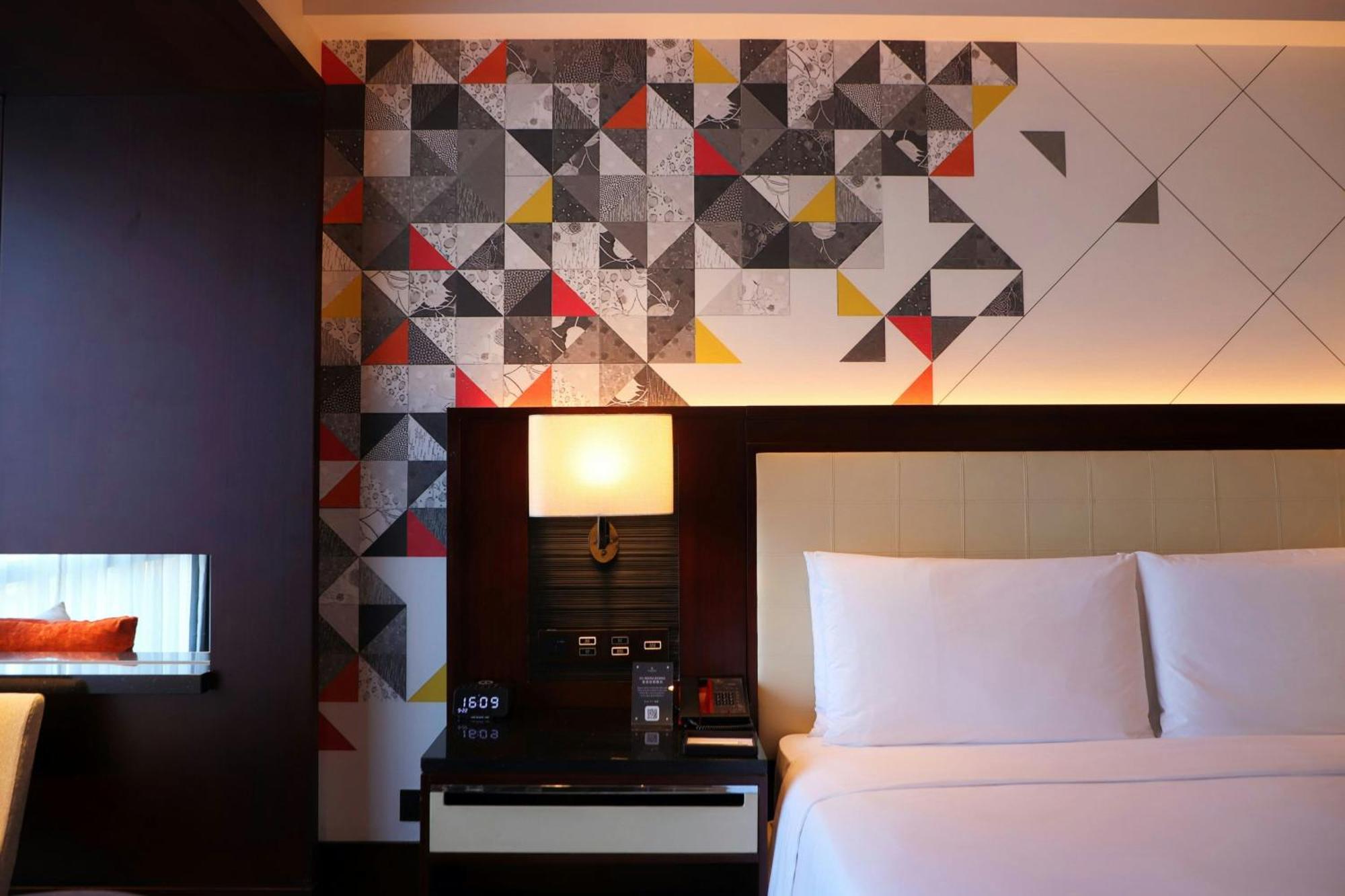 Renaissance Beijing Capital Hotel Bagian luar foto