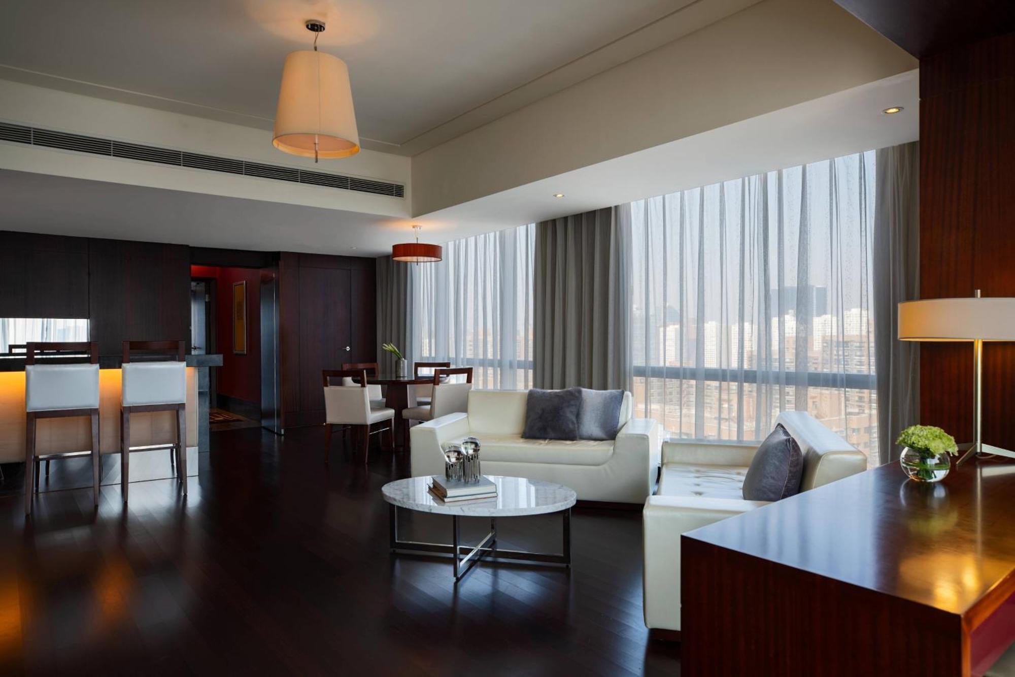 Renaissance Beijing Capital Hotel Bagian luar foto