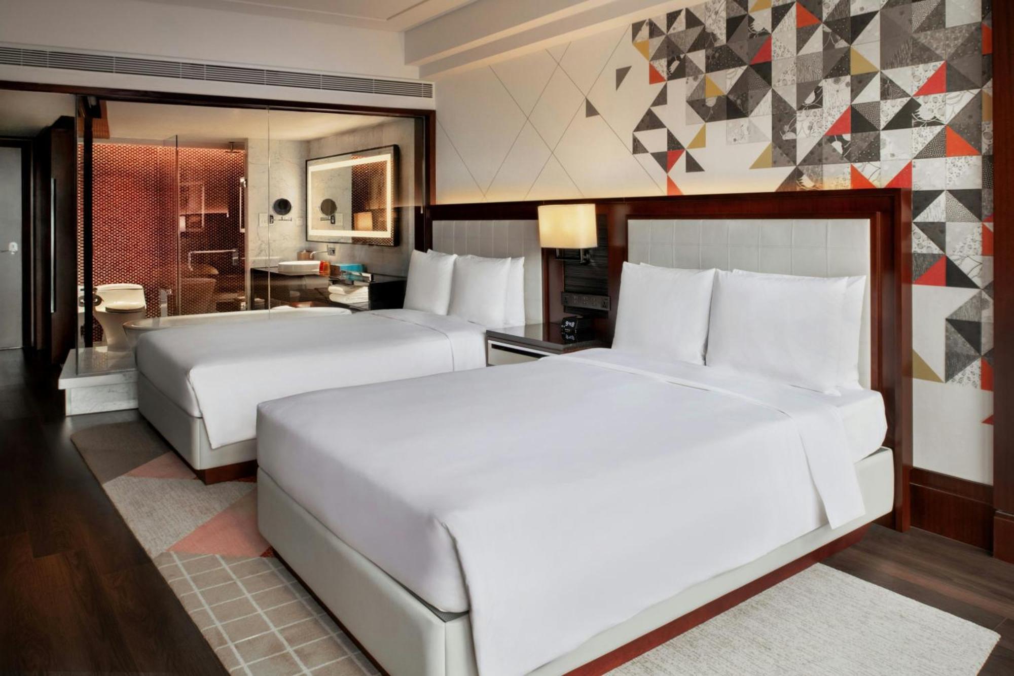 Renaissance Beijing Capital Hotel Bagian luar foto